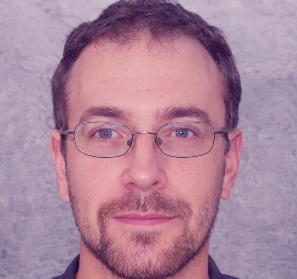 Finanzexperte Heinrich Waldmann bei Unternehmensschulung